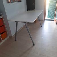 Srivania+ libreria ikea