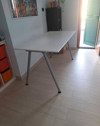 Srivania+ libreria ikea