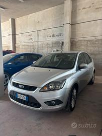 Ford Focus 1.6 benzina gpl