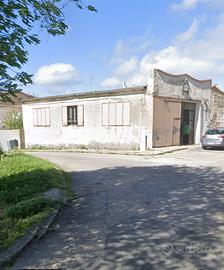 Locale ad uso commerciale o artigianale