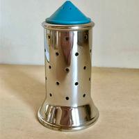 Spargisale di design Alessi “MGSAL” di M. Graves