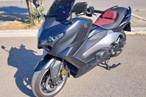 YAMAHA T-MAX 25TH ANNIVERSARY BLACK MAX 560CC 48CV