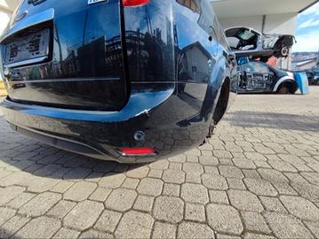 PARAURTI POSTERIORE PER FORD FOCUS II ANNO 2011