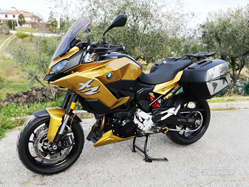 BMW F 900 XR gold