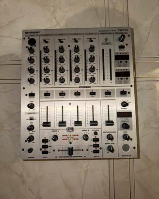 DJ MIXER BEHRINGER DJX700
