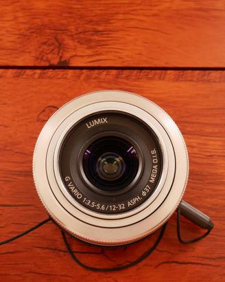 Lumix G Vario 12-32mm f/3.5-5.6 ASPH Mega O.I.S.