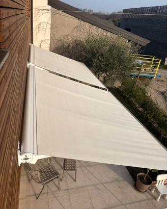 TENDA DA SOLE MOTORIZZATA