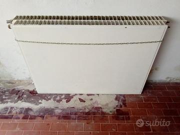 n. 2 Radiatori a piastra - usati