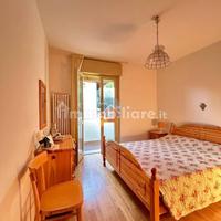 Camera da letto matrimoniale stile alpino