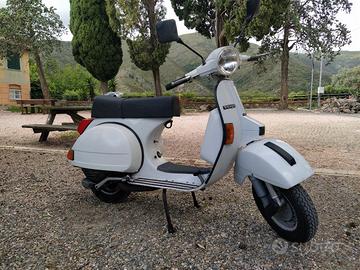 Vespa PX 125 Arcobaleno FMI