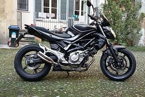 Suzuki Gladius 650 SFV ABS - 2014