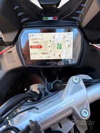 Multistrada v2  DUCATI