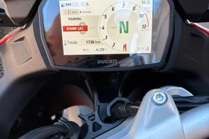 Multistrada v2  DUCATI