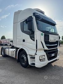 Iveco STRALIS XWAY presa di forza