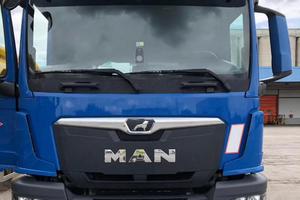 Motrice 3 assi MAN 26.430 2021