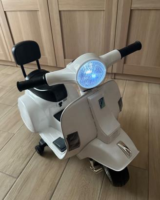 Vespa Piaggio elettrica per bambini