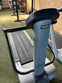 Tapis roulant technogym