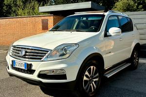 SSANGYONG REXTON 2.0D aut. 4x4 -7POSTI-2015