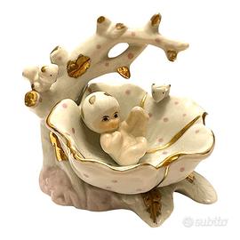 Statuetta decorativa vintage in porcellana dorata