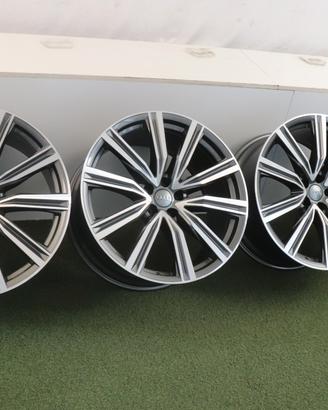 Cerchi in lega Audi Q8 SQ8 21 ORIGINALI 4M8601025G