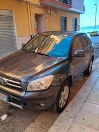 TOYOTA RAV4 CROSSOVER