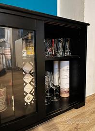 Credenza nera + ante scorrevoli