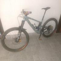 Santa Cruz Bronson C taglia M