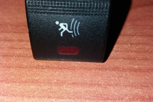 Opel Vectra B pulsante antifurto *Rarità*