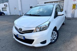 Toyota Yaris 1.0benz 2012 120.000km per neopatenta