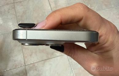 iPhone 15 pro bianco 256 GB 