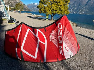 Vela Kitesurf Ozone Enduro V1