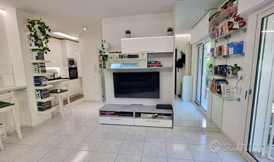 Bilocale ristrutturato con giardino e posto auto