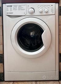 Lavatrice Indesit 6kg EWC 61051 Come nuova