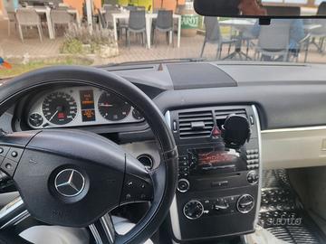 Auto Mercedes B180 2007