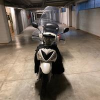 Tipo honda sh/ Suzuki sixteen