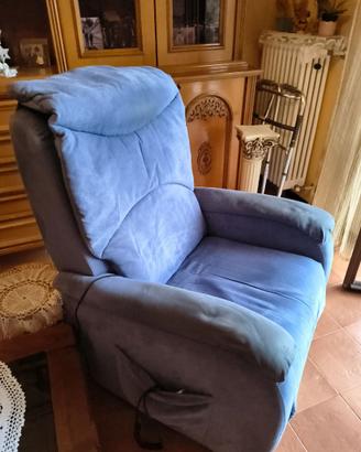 Poltrona con salita e discesa assistita