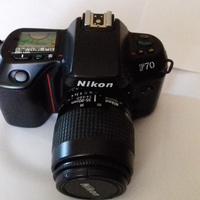 Nikon F70 con 2 zoom 35/80 e 80/200