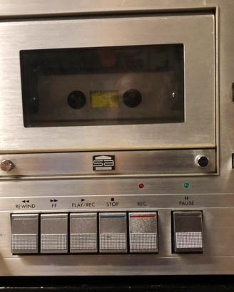 Registratore a cassette JVC