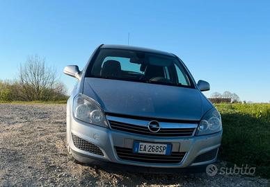 Opel Astra 110 cv