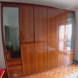 Armadio, e mobili completi per la camera da letto