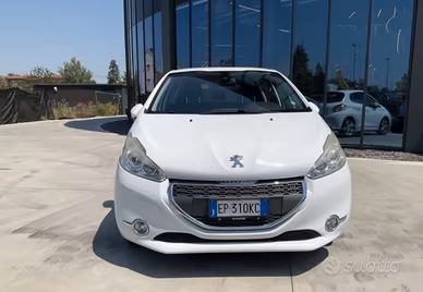 Peugeot 208 1.2 VTi 82 CV 5 porte Allure