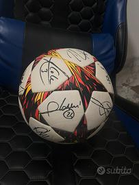 Pallone adidas (valuto oferte)