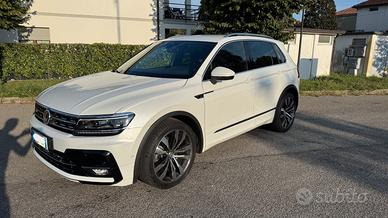 VW TIGUAN 2.0 TSI 4MOTION DSG - R-Line - 20" FULL