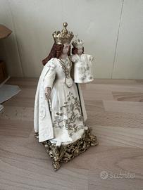 Statua Mater domini