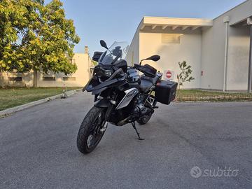 R 1200 GS TRIPLE BLACK