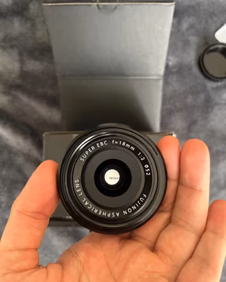 Fujifilm XF 18mm f/2 R