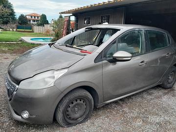 ricambi peugeot 208 51000 km