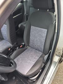 sedili anteriori Ford fiesta 