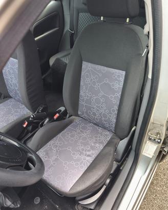sedili anteriori Ford fiesta 