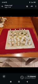 scacchiera in marmo e onice